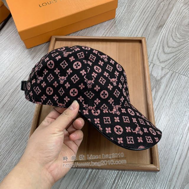 LV新品男士帽子 路易威登牛頭印花棒球帽鴨舌帽  mm1326